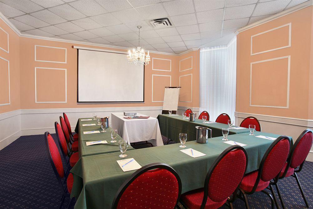 Hotel Travelodge By Wyndham Lloydminster