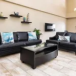 Home Inn And Suites Lloydminster